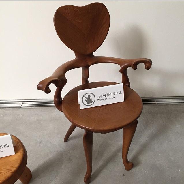 TOP Chair Collection at Samsung Museum of Art 2015 by ?choiseungtabi 02.jpg