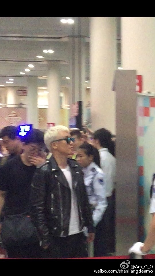 BIGBANG departure Macao to Seoul 2015-10-26 shanliangdeamo (3)
