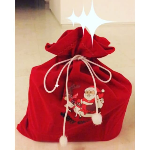 Taeyang Instagram Dec 25, 2015 2:02am 모두 merry christmas!! 행복한 성탄절 되세요! ️🏽