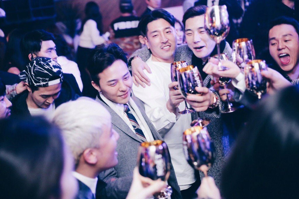 Vivixxx_ Gatsbys Fantastic Festival G-Dragon Seungri 2015-12-24 (4)