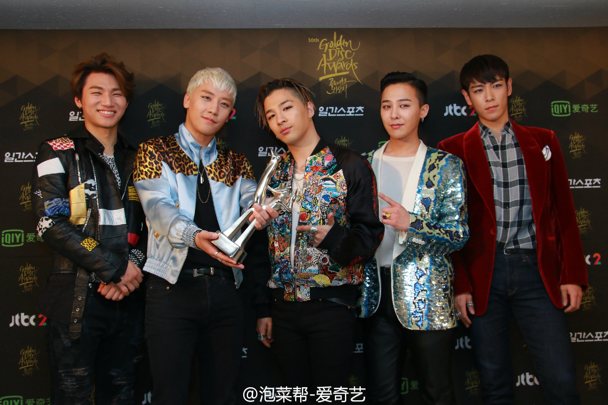 BIGBANG - Golden Disk Awards - Backstage - 20jan2016 - 泡菜帮-爱奇艺 - 12