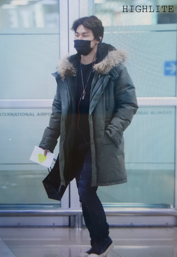Daesung Arrival Seoul From Tokyo 2016-02-09 (8)