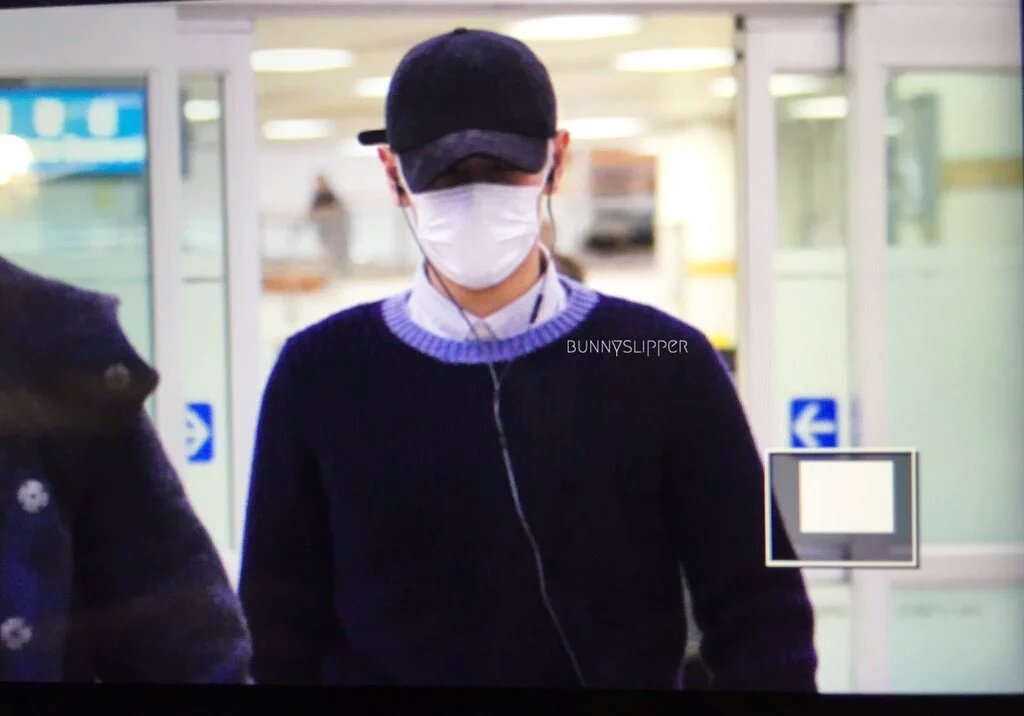 TOP Arrival Seoul From Japan 2016-02-12 (9)
