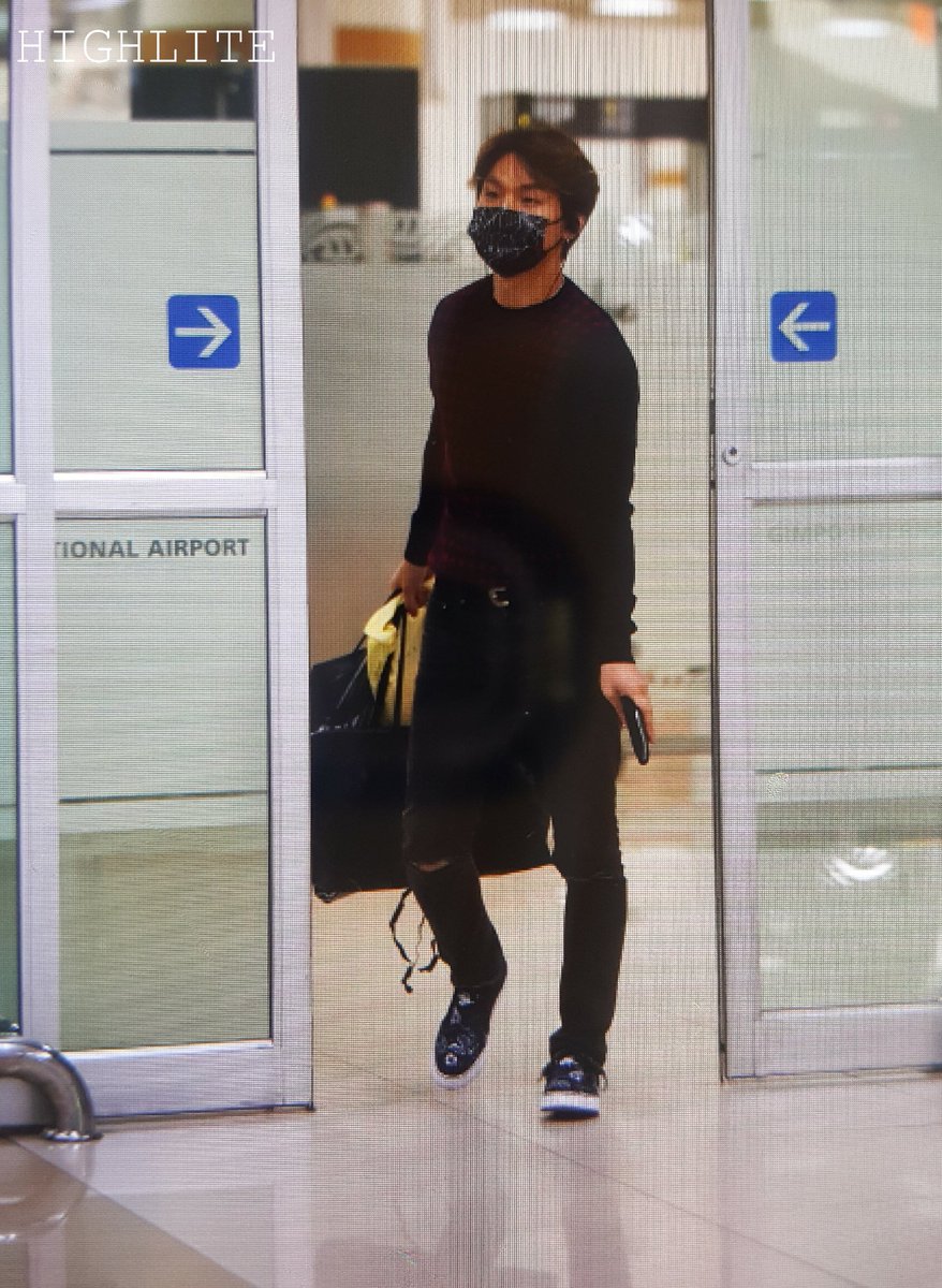 Daesung Arrival Seoul From Tokyo 2016-02-25 (2)