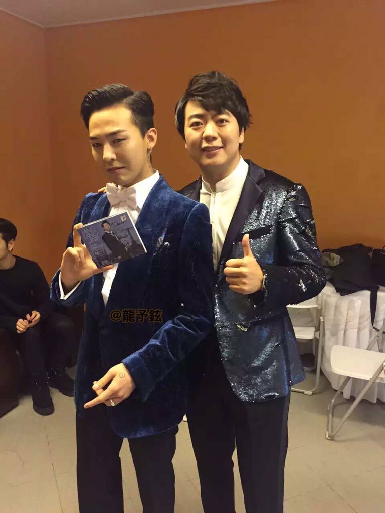 BIGBANG QQ Music Awards Shenzhen 2016-03-23 (2)