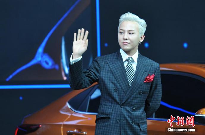 G-Dragon - Hyundai Motor Show - 25apr2016 - Chinanews - 03