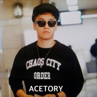 Seung_Ri_-_Tae_Yang_-_Gimpo_Airport_-_14may2016_-_Acetory_-_04