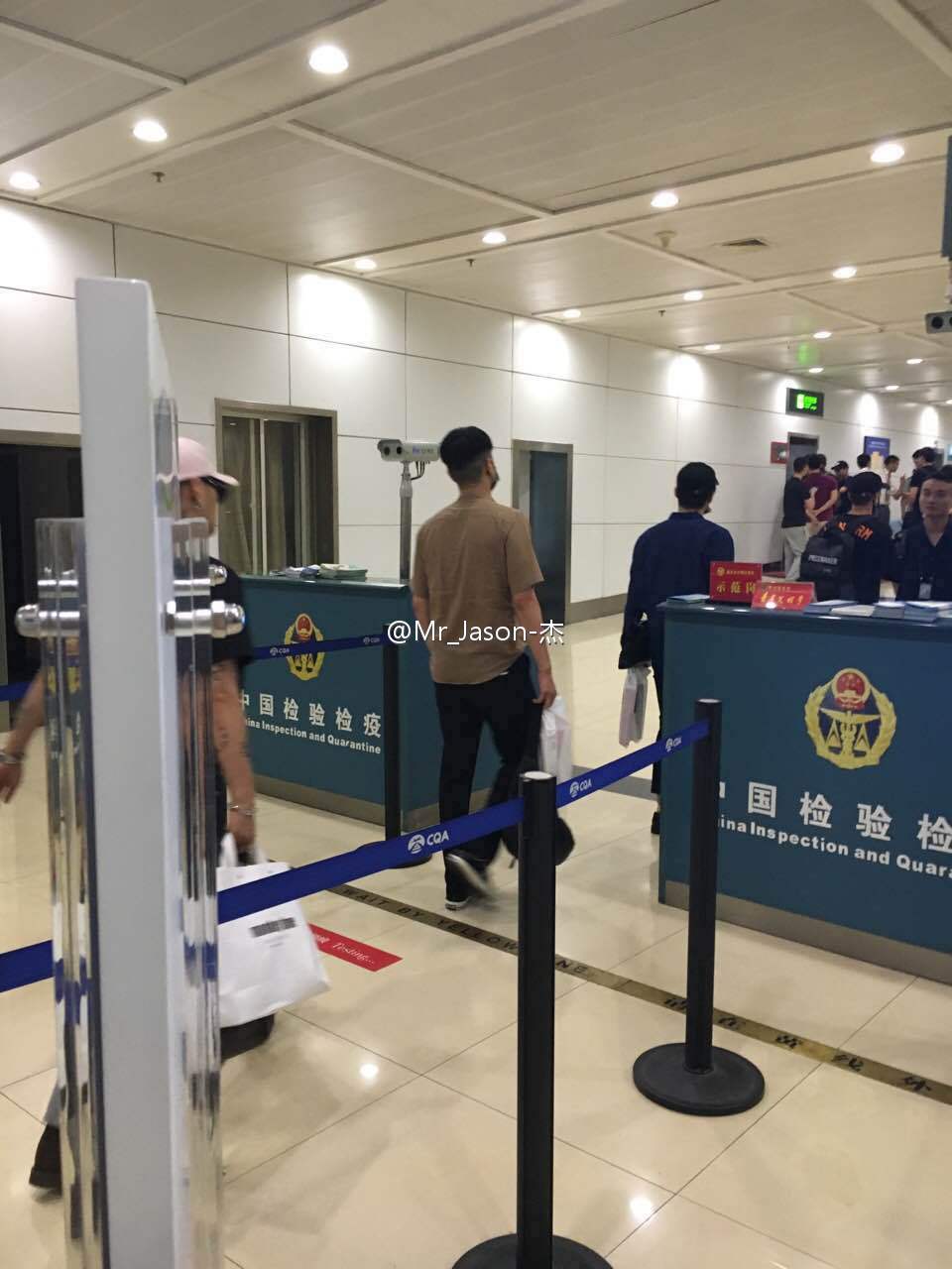 BIGBANG Arrival Chongqing 2016-06-30 (6)