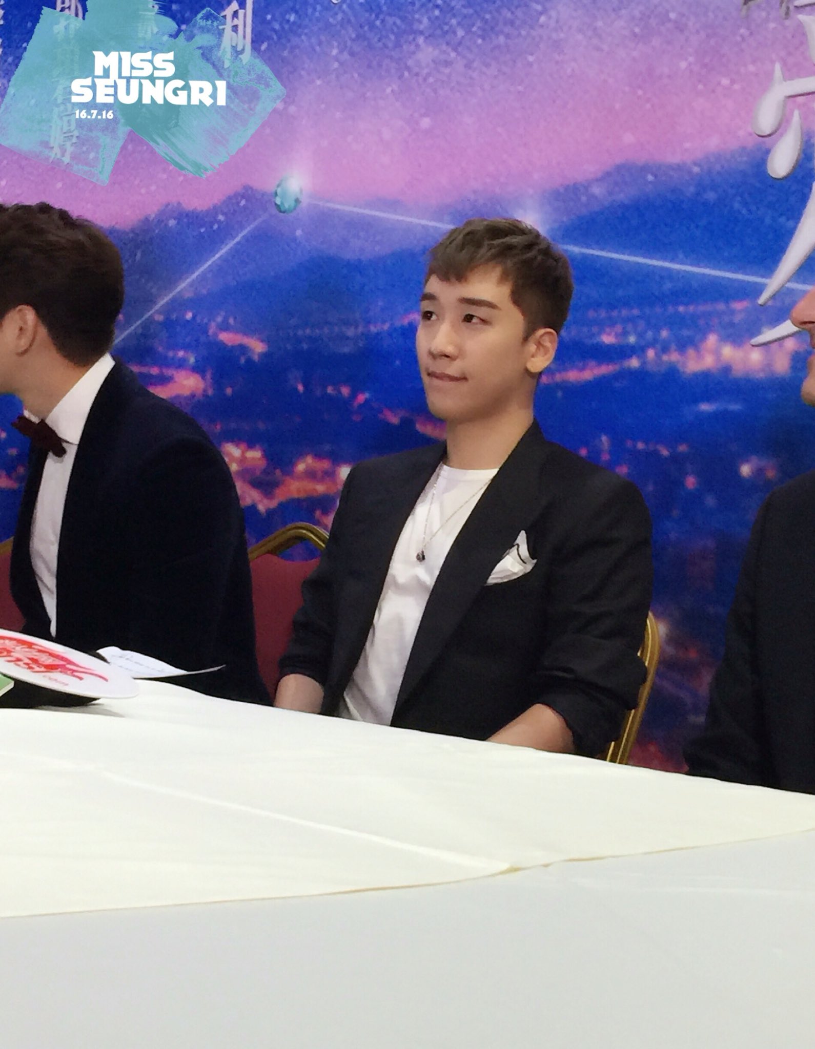Seungri Press Conference for Chinese Movie 2016-07-16 (19)