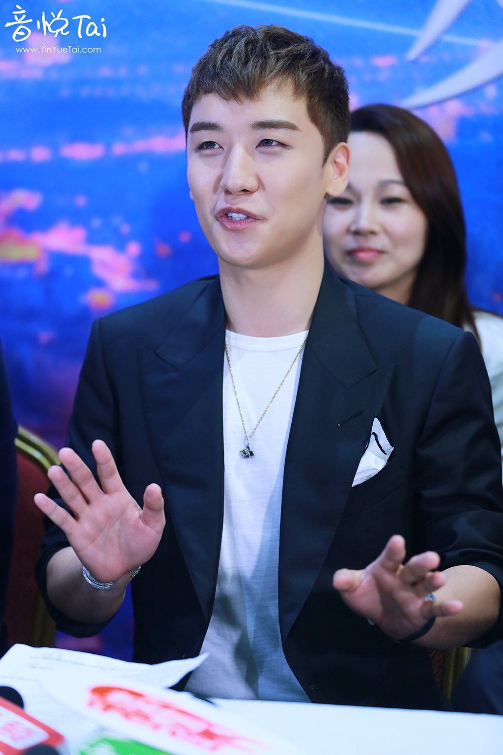 Seungri Press Conference for Chinese Movie 2016-07-16 (32)