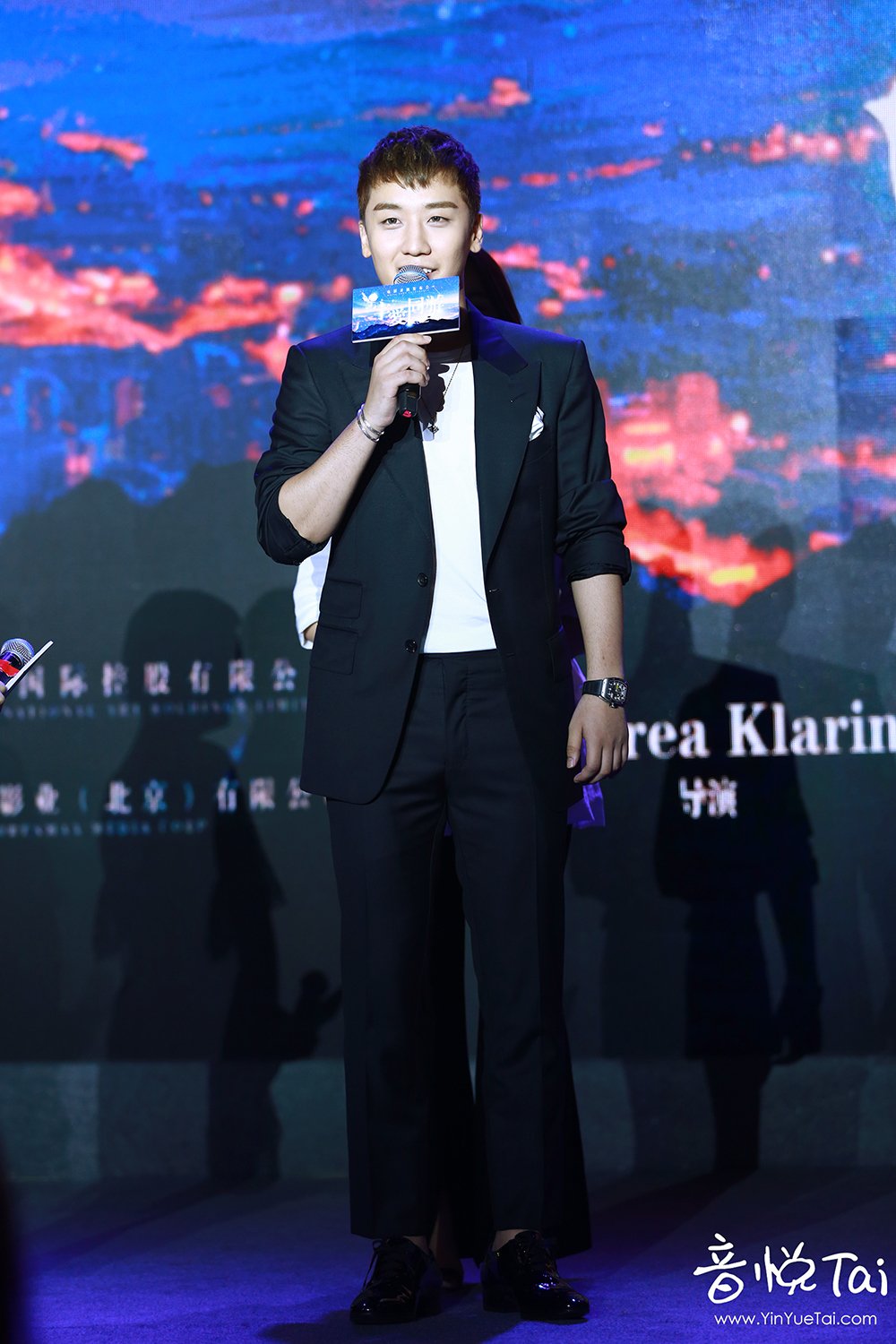 Seungri Press Conference for Chinese Movie 2016-07-16 (42)