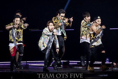 Team OTS Five photos YG Family concert Tokyo day 2. 20140504....