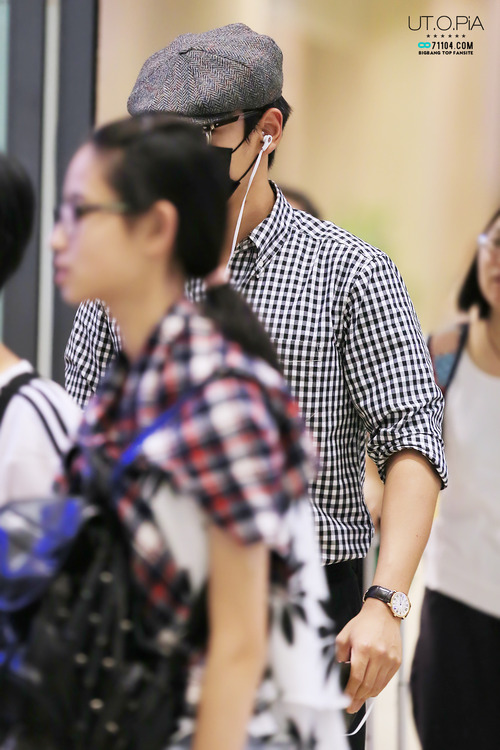 140704 TOP at Incheon Airport DO NOT EDIT AND CUT LOGO :...