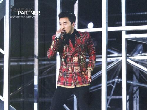 Seungri Scans - 2014 BIGBANG +a CONCERT IN SEOUL Photo Book DO...