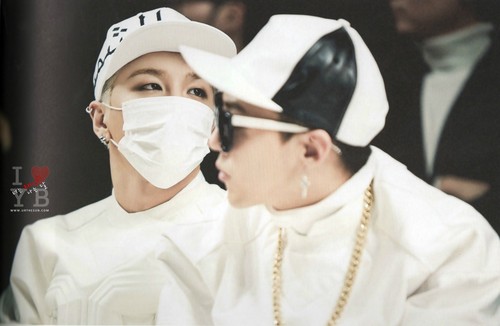 [SCANS] G-Dragon x Taeyang in Paris 2014 Photobook ©...