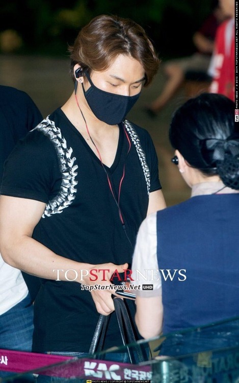 Daesung airport pics leaving Gimpo airport for Kobe...