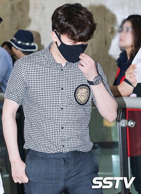 Seungri Gimpo Airport 20140708 - back from Japan. Credit SSTV...